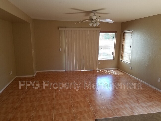 16242 W Banff Ln Surprise, AZ 85379 photo 2
