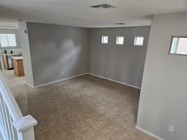 17607 W Ventura St Surprise, AZ 85388 photo 5