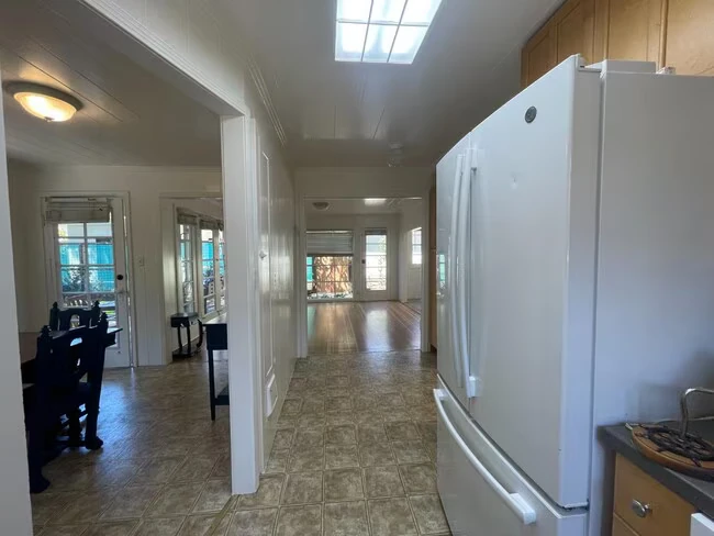 501 Palmer Ln Menlo Park, CA 94025 photo 4