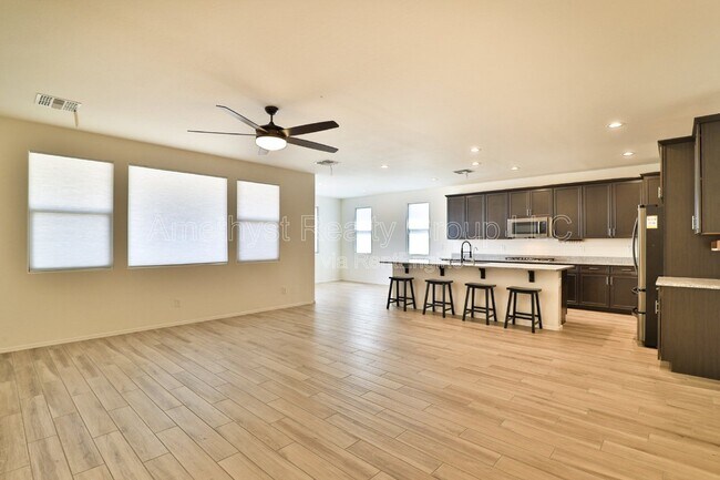 17343 W Oberlin Way Surprise, AZ 85387 photo 5