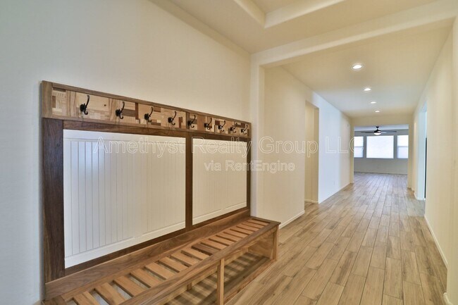 17343 W Oberlin Way Surprise, AZ 85387 photo 4