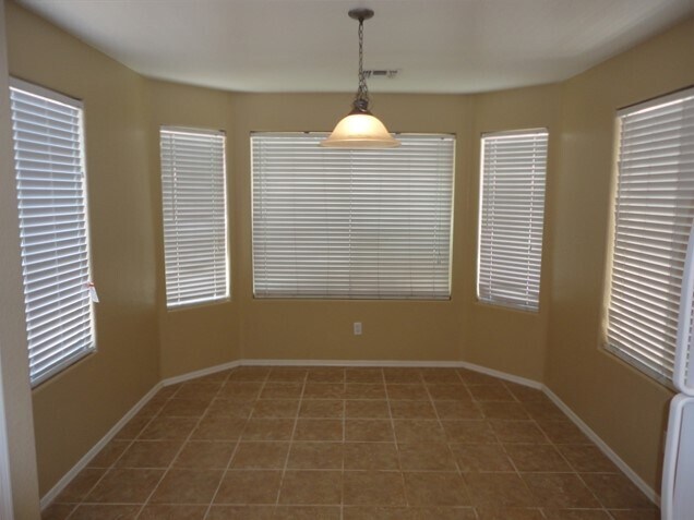 1505 S 81st Dr Phoenix, AZ 85043 photo 4