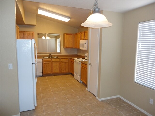 1505 S 81st Dr Phoenix, AZ 85043 photo 3
