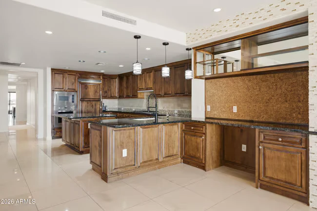 7175 E Camelback Rd Scottsdale, AZ 85251 photo 2