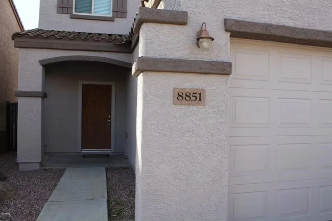 8851 W Dahlia Dr Peoria, AZ 85381 photo 3