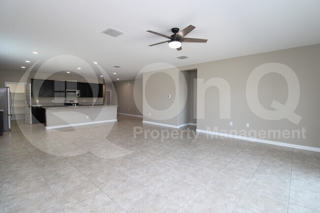 5330 W Alta Mesa Ave Phoenix, AZ 85339 photo 5