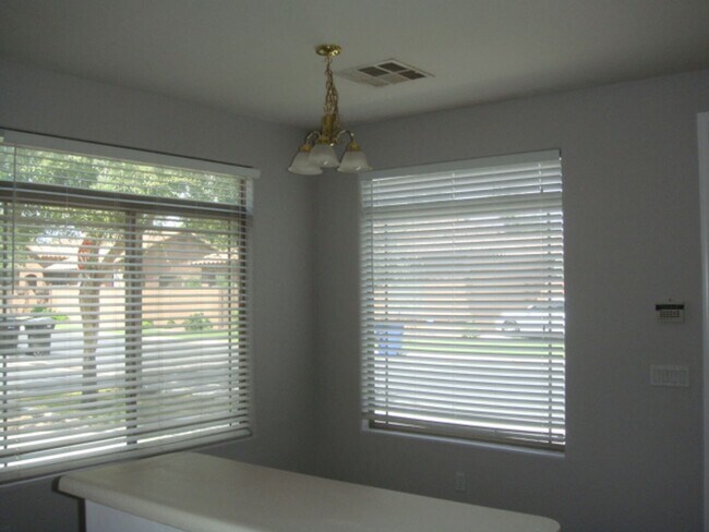 1220 S Roger Way Chandler, AZ 85286 photo 2