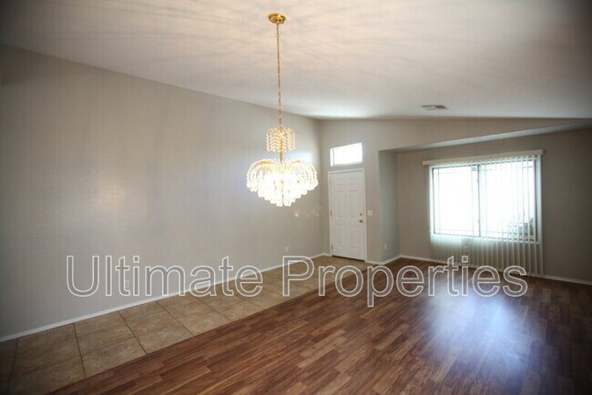 13390 W Watson Ln Surprise, AZ 85379 photo 3
