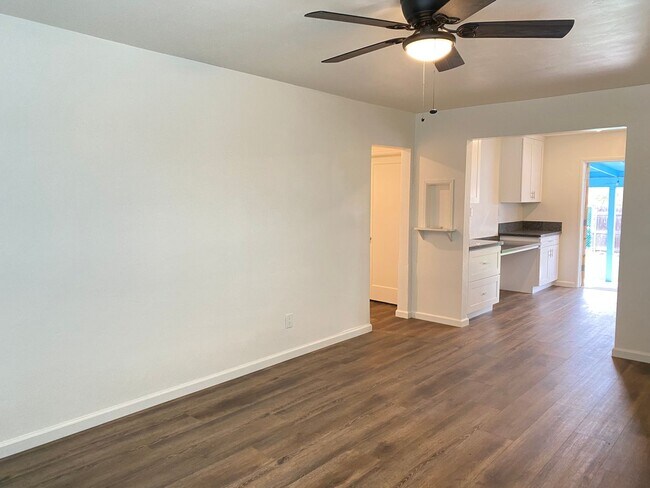 3025-3145 Vancouver Ave San Diego, CA 92104 photo 2