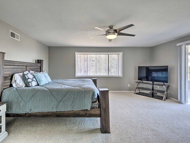 1232 Windsong Ln Escondido, CA 92026 photo 2