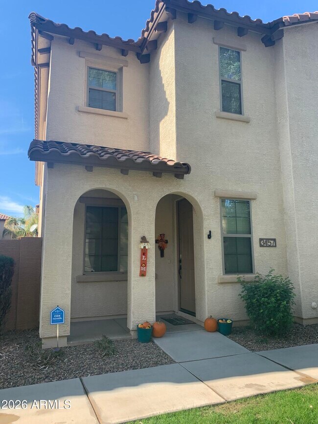 3457 S Swan Dr Gilbert, AZ 85297 photo 3