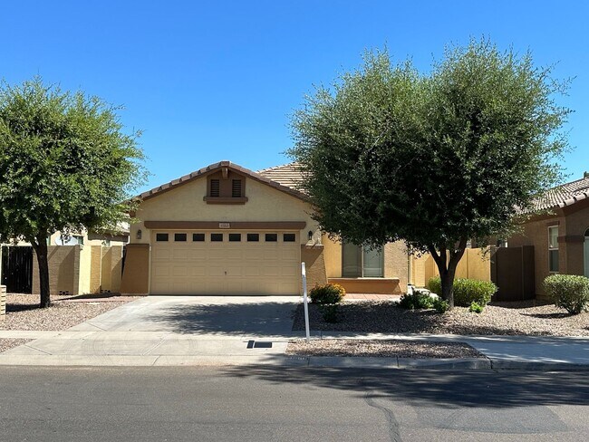 4560 E Murrieta Rd photo 2