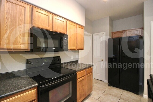525 N Miller Rd Scottsdale, AZ 85257 photo 3