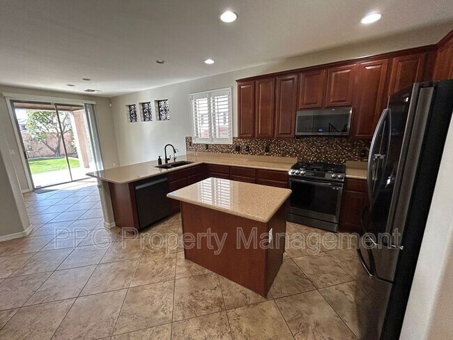5411 W Rowel Rd Phoenix, AZ 85083 photo 4