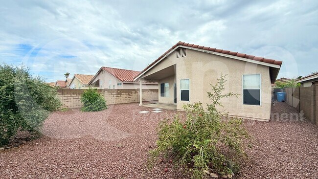 12424 N 42nd Dr Phoenix, AZ 85029 photo 3