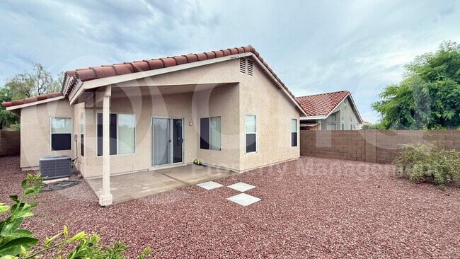 12424 N 42nd Dr Phoenix, AZ 85029 photo 4