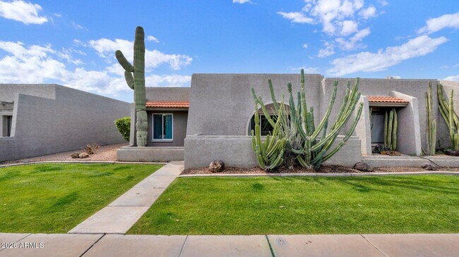 7207 N Vía De Paesia Scottsdale, AZ 85258 photo 3