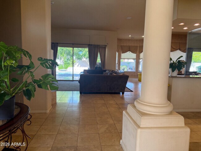1081 N Brandon Dr Chandler, AZ 85226 photo 5
