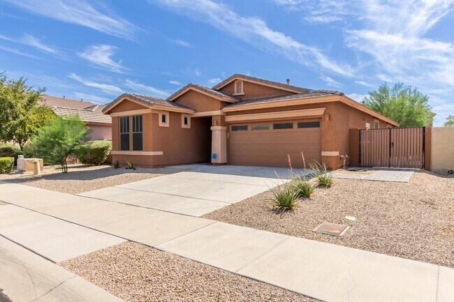 15273 W Edgemont Ave Goodyear, AZ 85395 photo 3