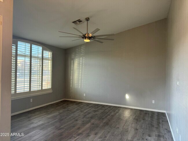 2057 N 132nd Dr Goodyear, AZ 85395 photo 3