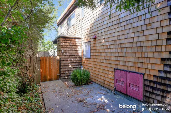 2223 Ward St Berkeley, CA 94705 photo 2