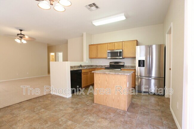 30064 N Desert Willow Blvd San Tan Valley, AZ 85143 photo 5