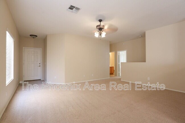 30064 N Desert Willow Blvd San Tan Valley, AZ 85143 photo 3