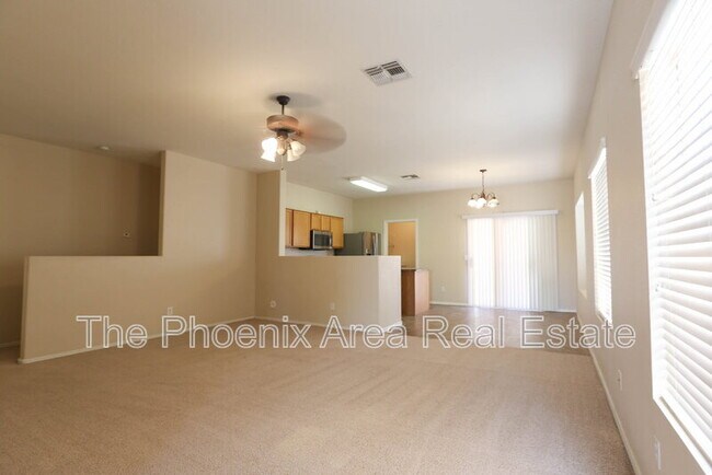 30064 N Desert Willow Blvd San Tan Valley, AZ 85143 photo 2