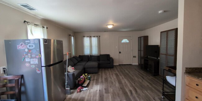 750 Bellomy St Santa Clara, CA 95050 photo 5