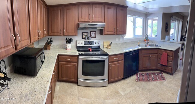 10409 E East Dr Sun Lakes, AZ 85248 photo 3
