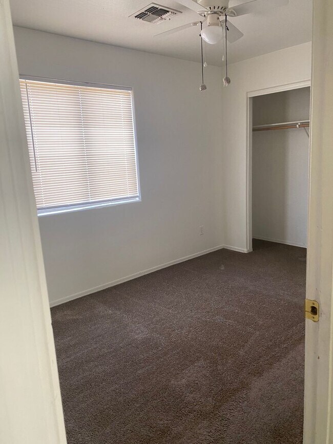 1110 E Mohave St Phoenix, AZ 85034 photo 4