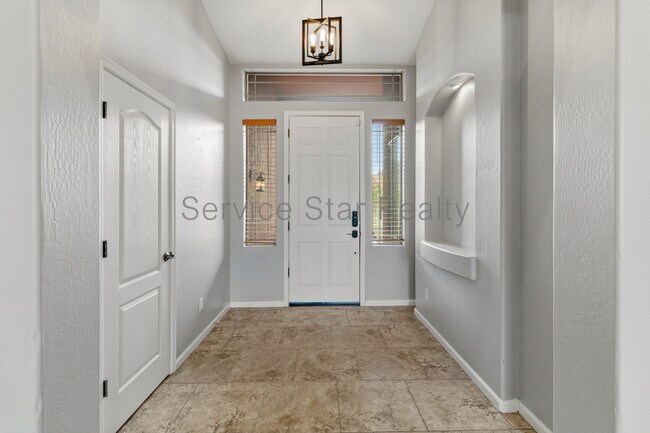 15843 W Desert Mirage Dr Surprise, AZ 85379 photo 4