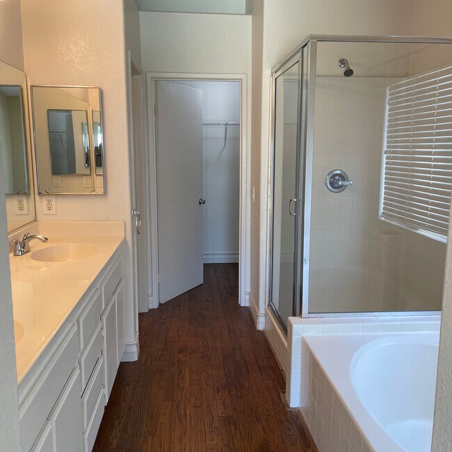 36155 Bergen St Winchester, CA 92596 photo 3