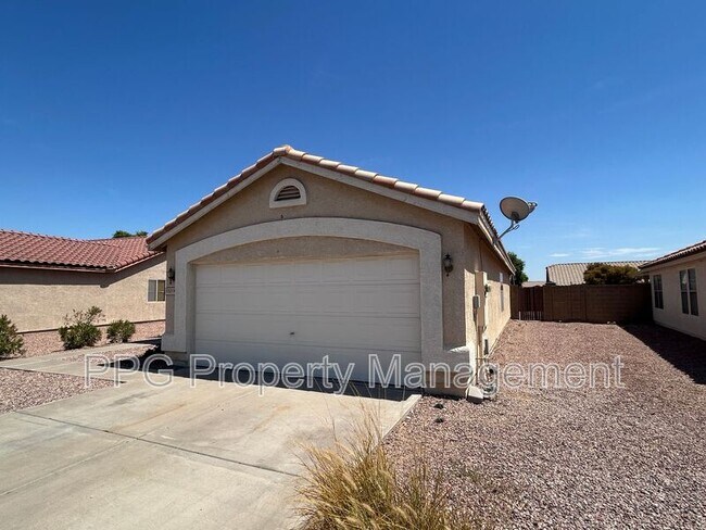 13319 W Post Dr Surprise, AZ 85374 photo 2