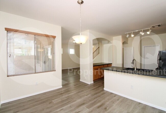 4256 E Baylor Ln Gilbert, AZ 85296 photo 5