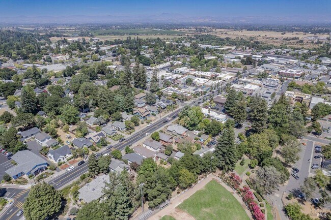7321 Bodega Ave Sebastopol, CA 95472 photo 4