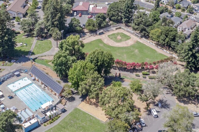 7321 Bodega Ave Sebastopol, CA 95472 photo 5