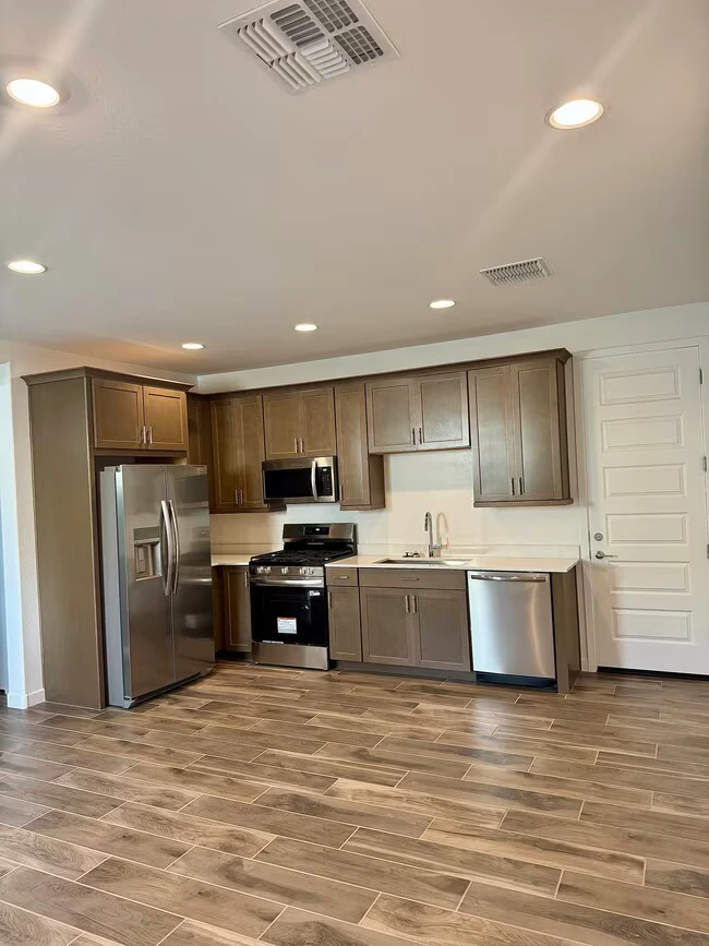 15578 W Miami St Goodyear, AZ 85338 photo 2