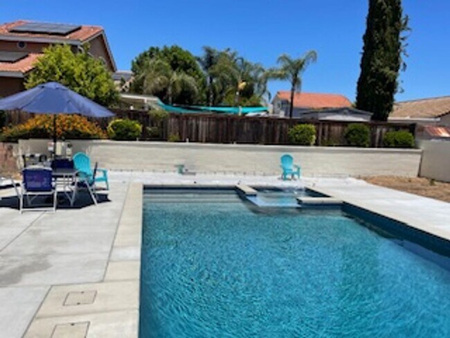 25525 Cliffrose Dr Murrieta, CA 92563