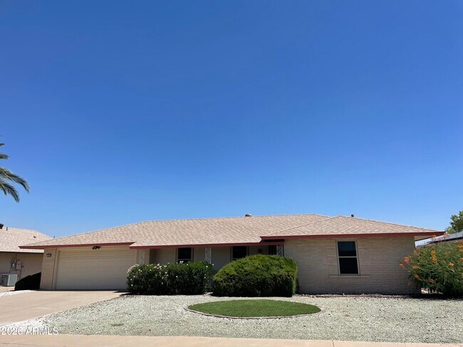9504 W Hidden Valley Cir photo 4