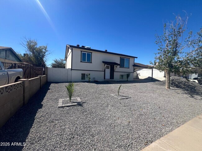 4525 E Alta Vista Rd photo 3