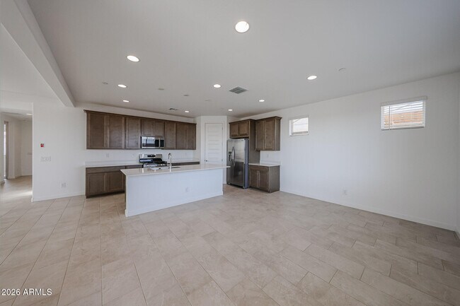 12089 Calle de Pompas W Peoria, AZ 85383 photo 5