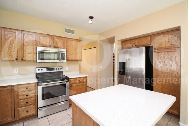 945 E Manor Dr Chandler, AZ 85225 photo 4