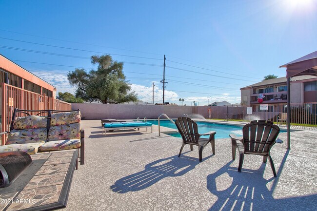 7550 N 12th St Phoenix, AZ 85020 photo 5