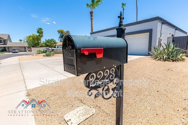 2223 W Nopal Cir Mesa, AZ 85202 photo 3