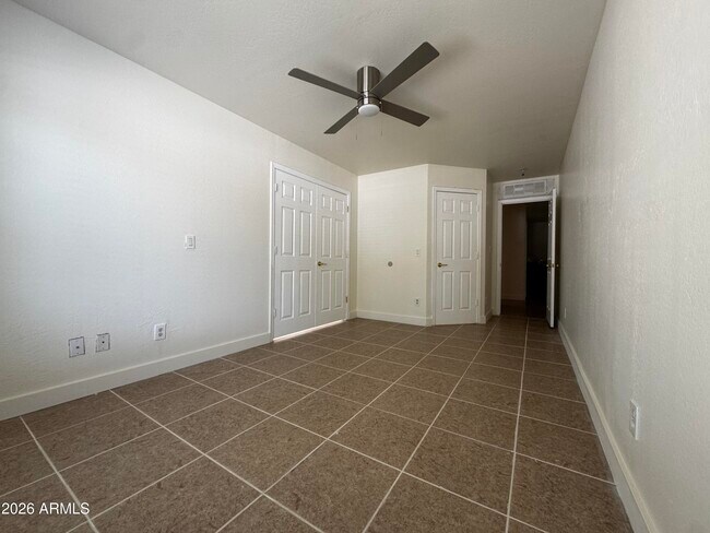43250 W Estrada St Maricopa, AZ 85138 photo 5