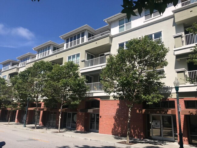 2030 N Pacific Ave Santa Cruz, CA 95060 photo 2