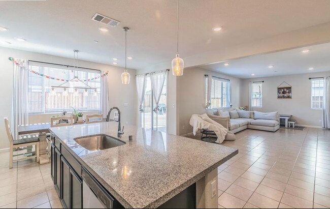5431 Gallier Loop Antioch, CA 94531 photo 4
