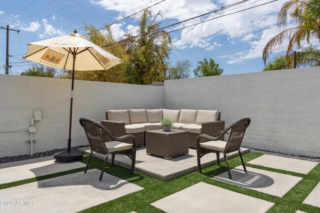 3814 N 36th St Phoenix, AZ 85018 photo 4