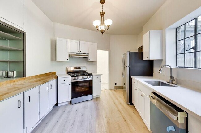 7361 Claremont Ave Berkeley, CA 94705 photo 4